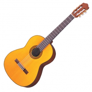 YAMAHA C80 гитара классическая, корпус - нато, верхняя дека - ель