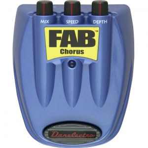 Danelectro D5 Fab Chorus педаль эффекта хорус.